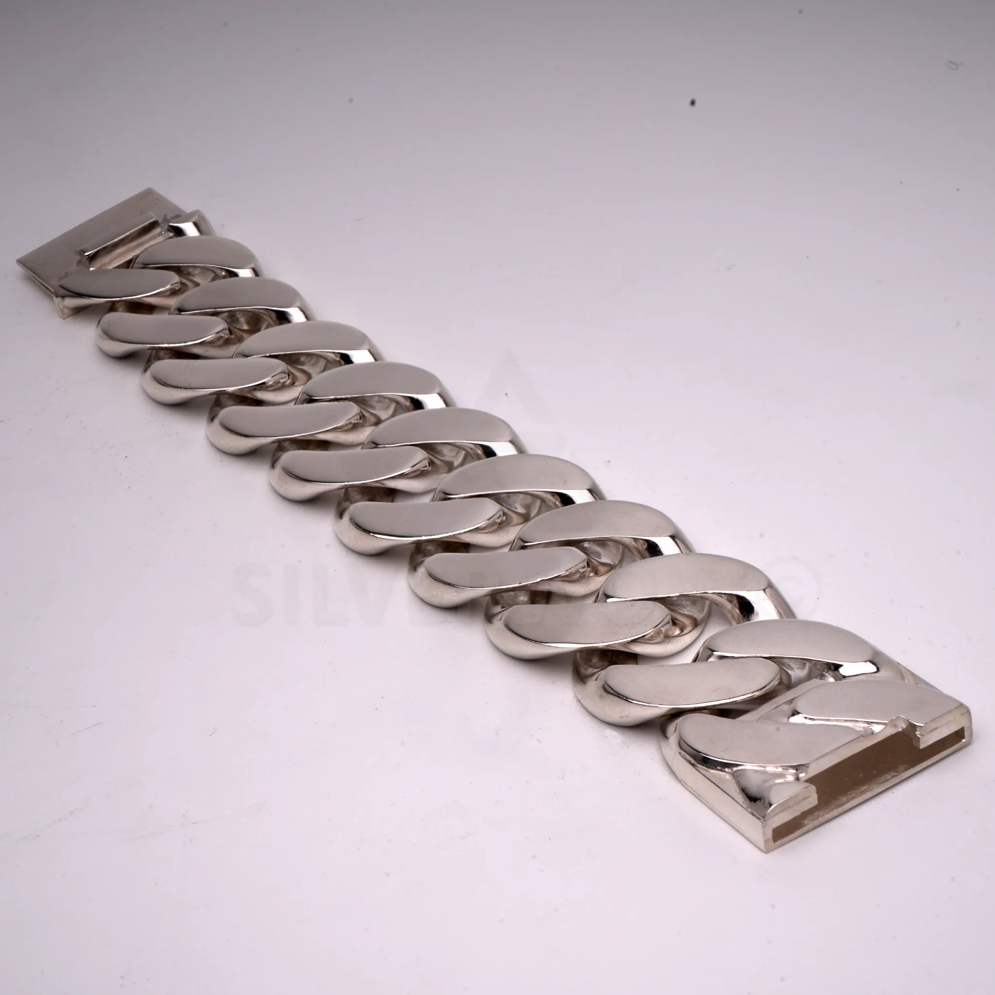 40mm Reverse Lock Curb Bracelet