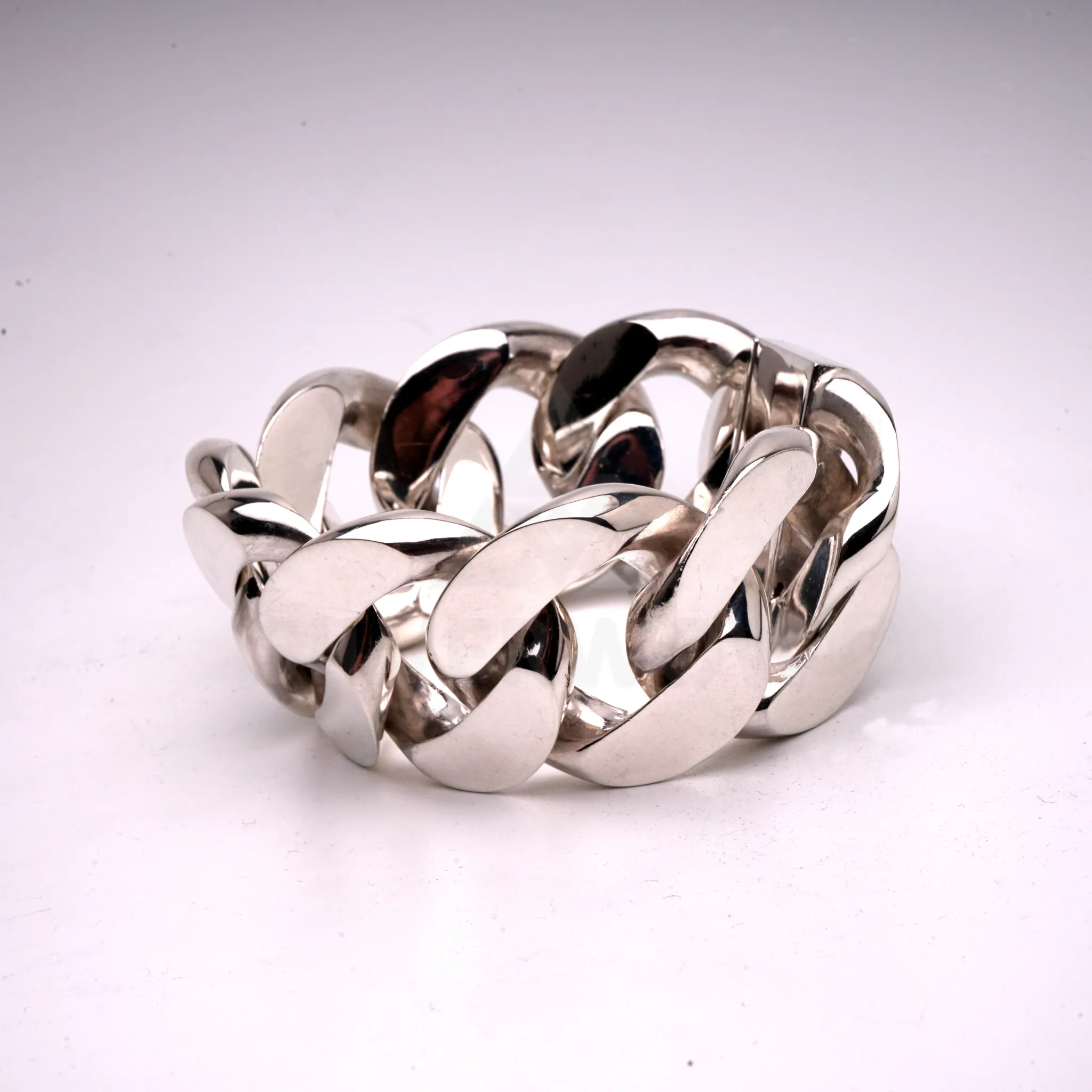 40mm Reverse Lock Curb Bracelet