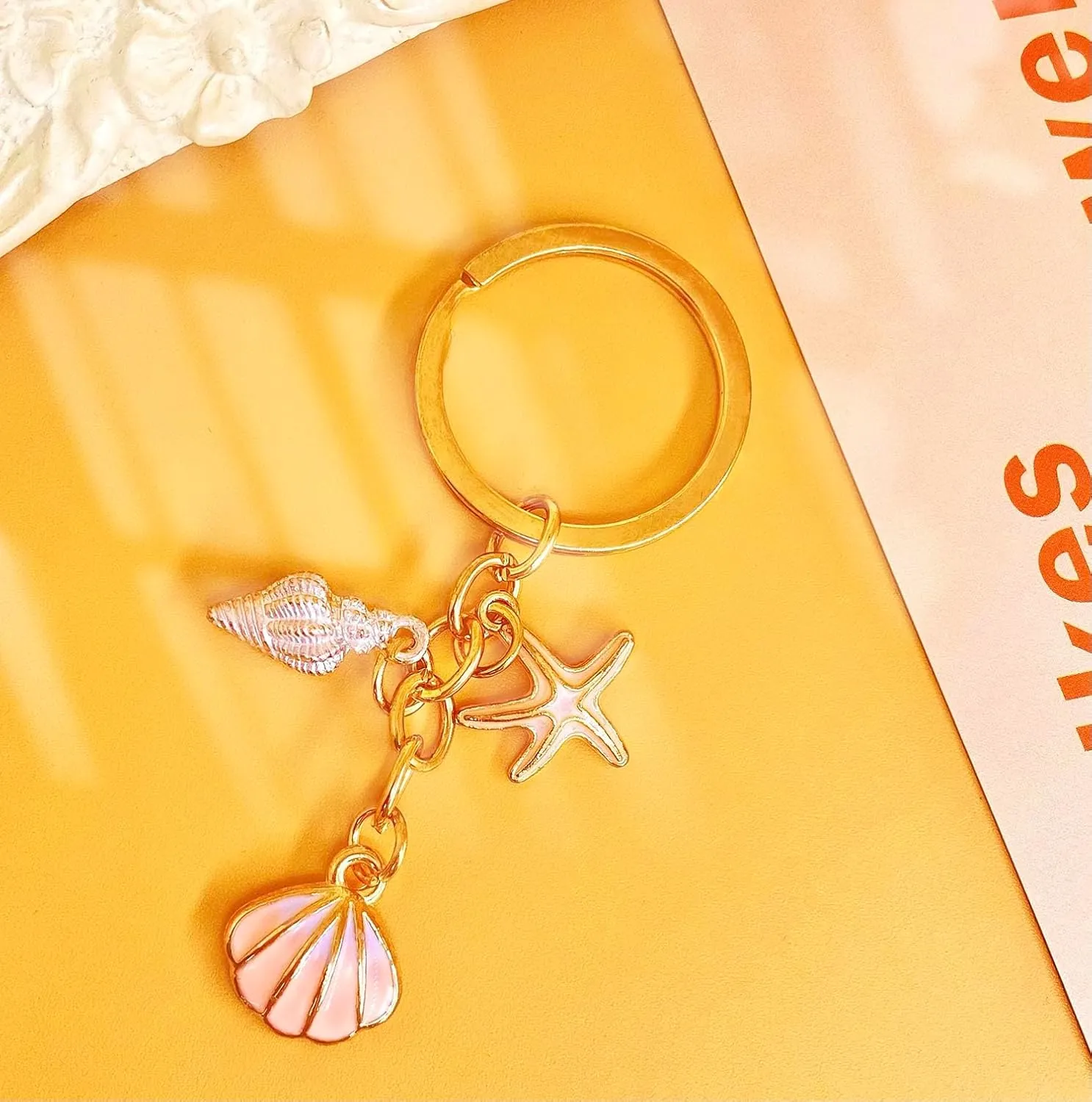 Cute Keychain for Women Aesthetic Keychain Funny Keychain Shell Starfish Key Rings for Car Keys