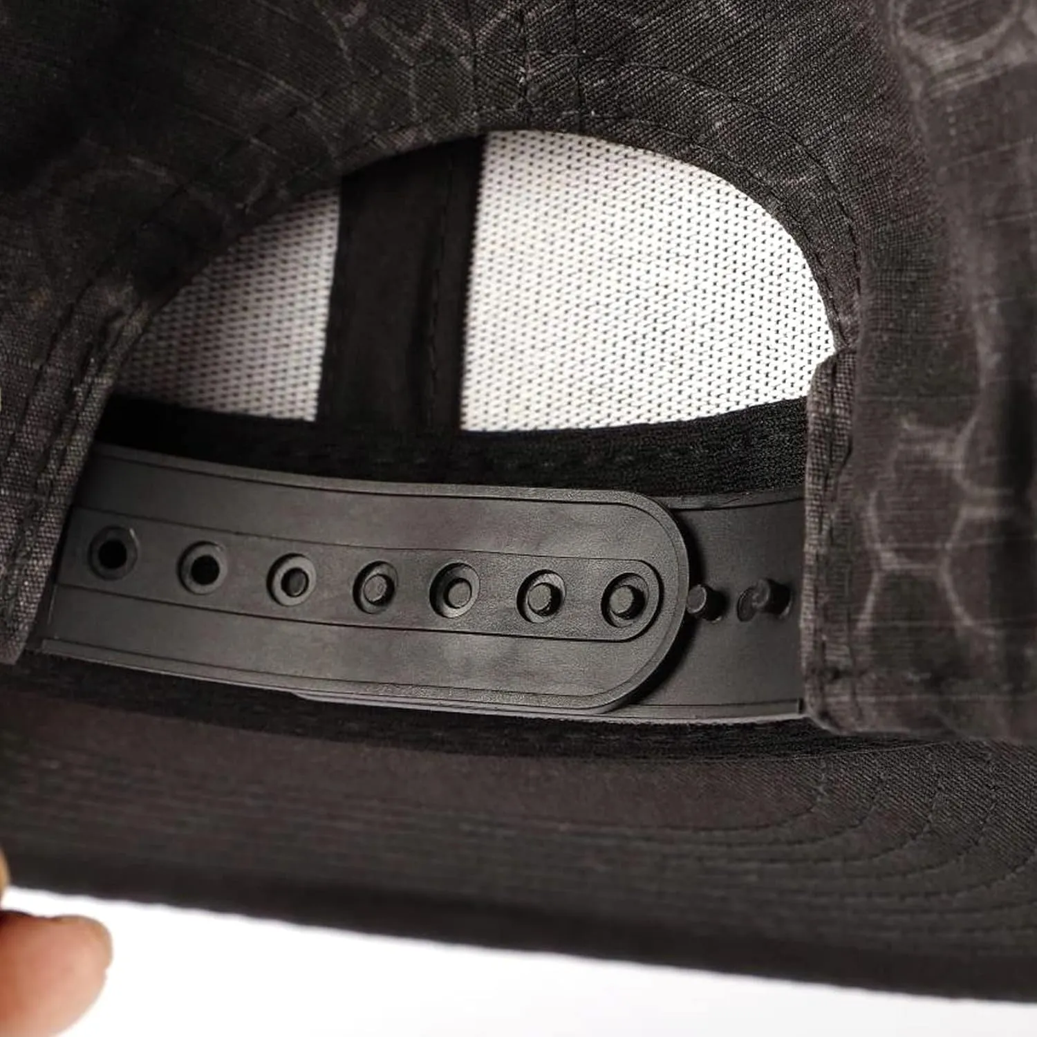 Eigso Unisex Metallic Baseball Caps for Men Women Snapback Hip Hop Flat Brim Baseball Hats for Man Woman Adjustable