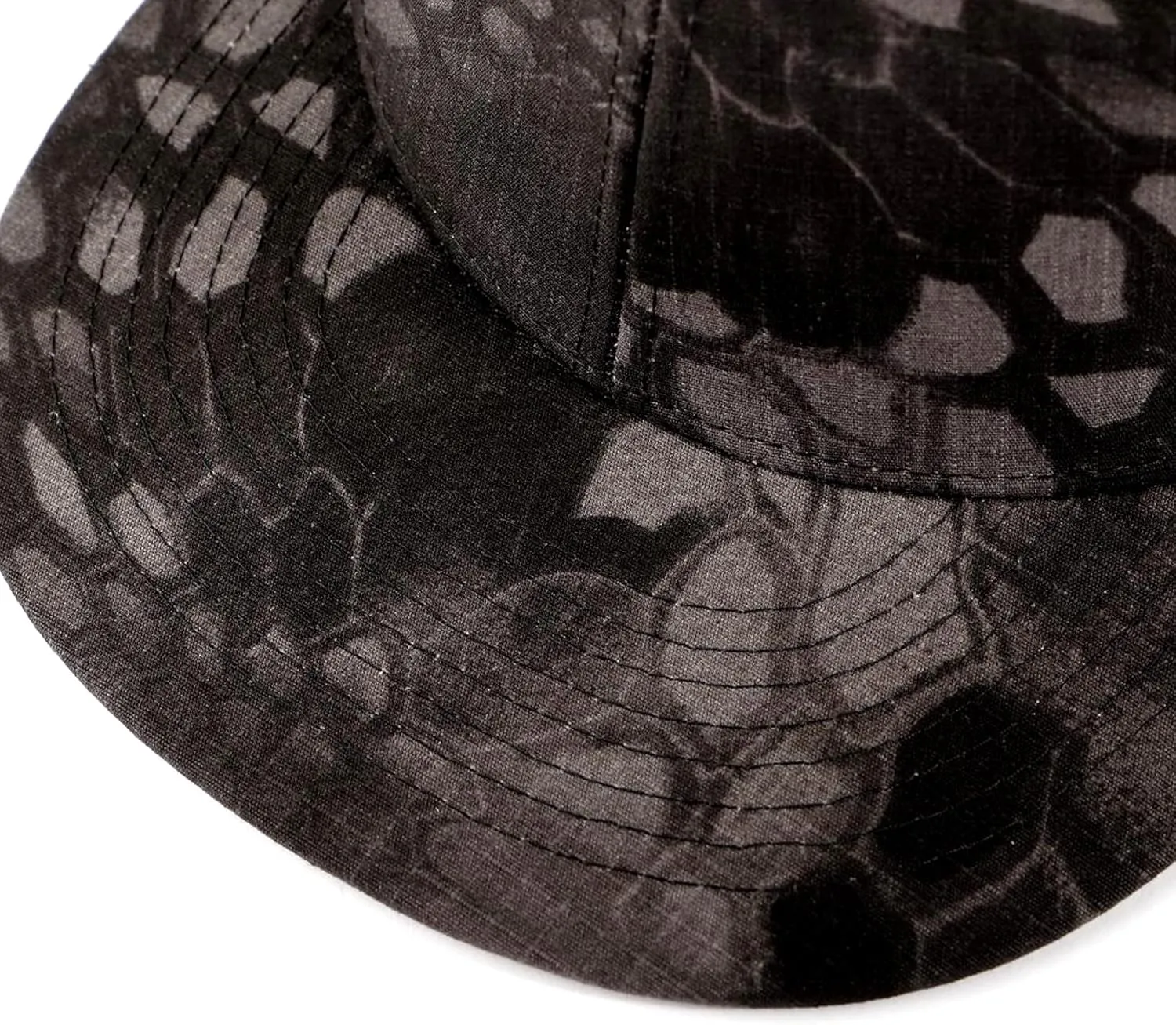 Eigso Unisex Metallic Baseball Caps for Men Women Snapback Hip Hop Flat Brim Baseball Hats for Man Woman Adjustable