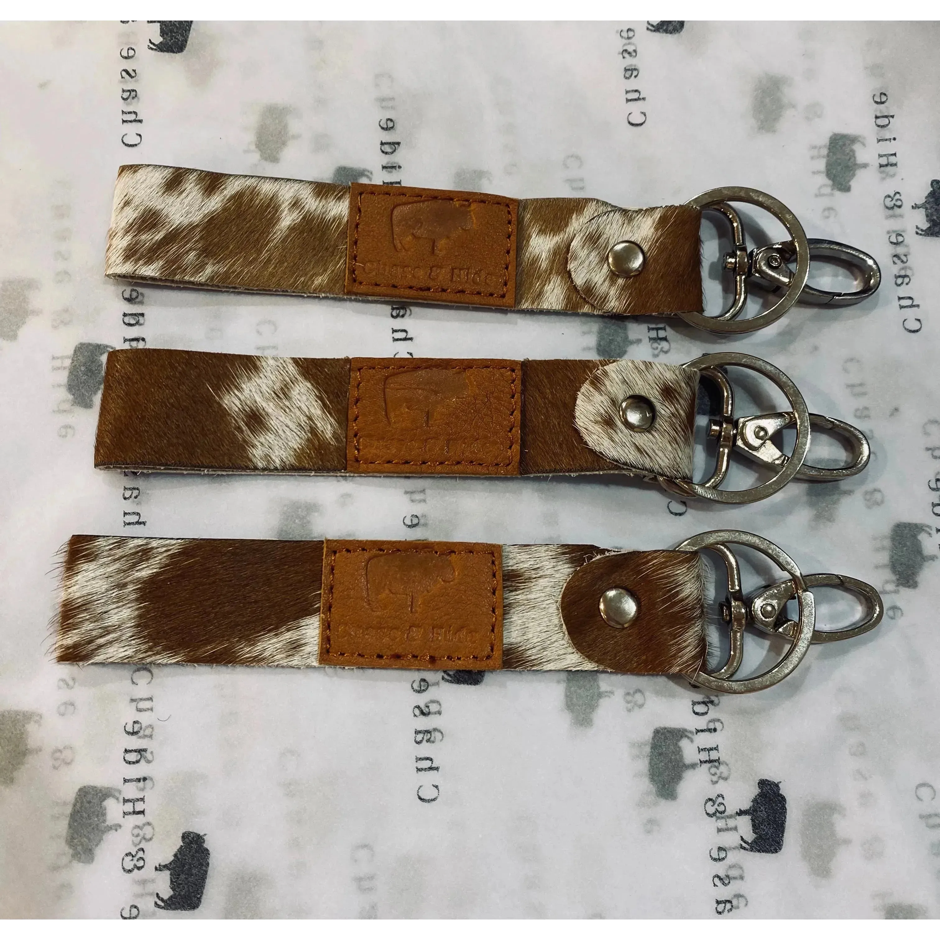 Long Tan Chase & Hide Key Chain: ASSORTED
