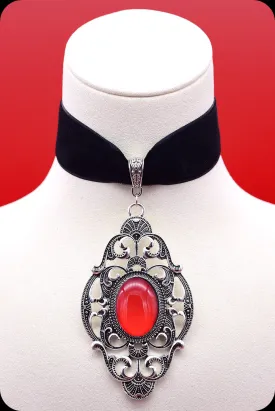 The BAROQUE Antique Silver Red Choker