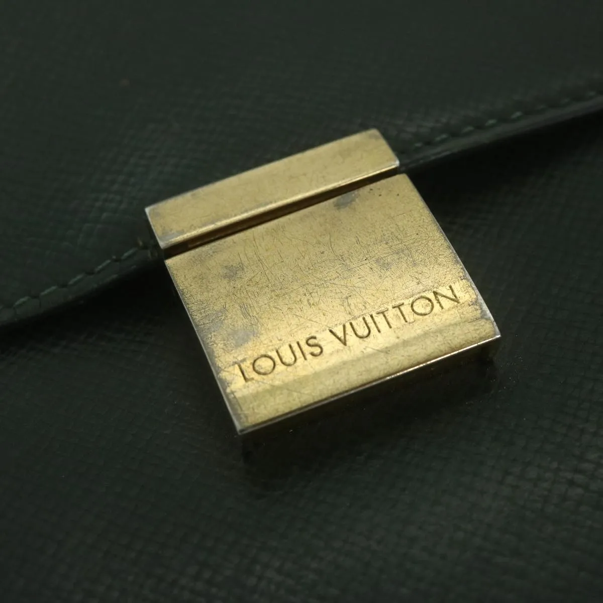 Trendy Inspired Louis Vuitton Taiga Porte Documents Angara Bag Epicea M30774 Lv Auth Bs11046
